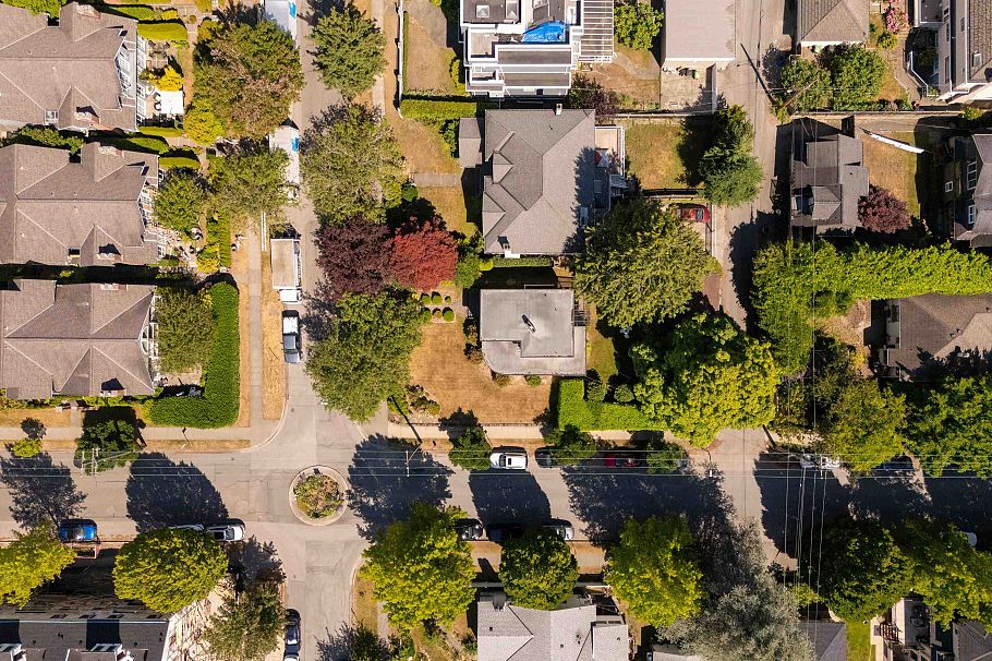 696 W 27th Avenue Vancouver, BC - 10