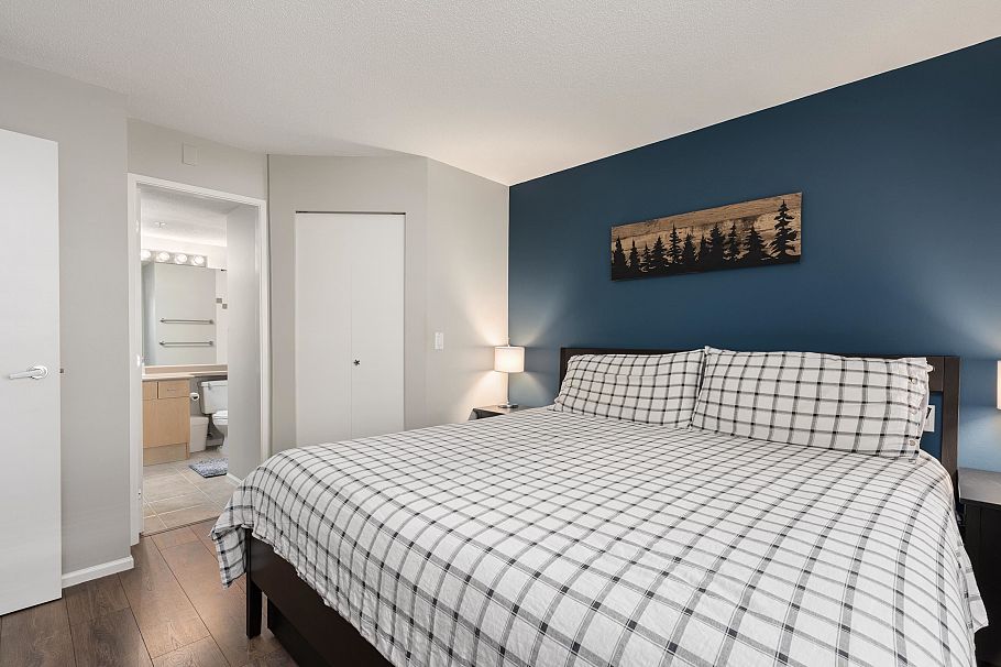 305 124 W 3rd Street North Vancouver, BC - 20