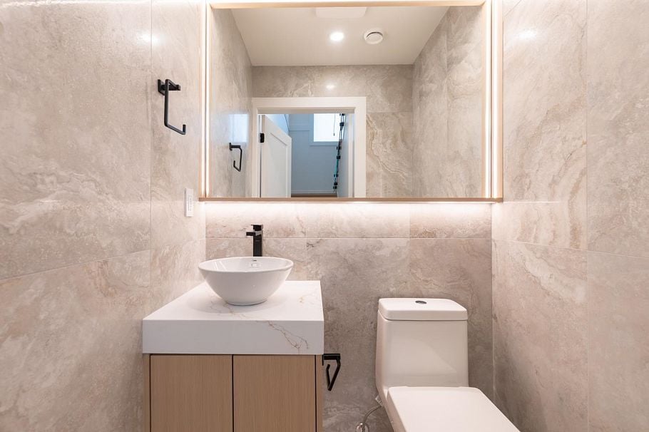 3 3615 Turner Street Vancouver, BC - 13