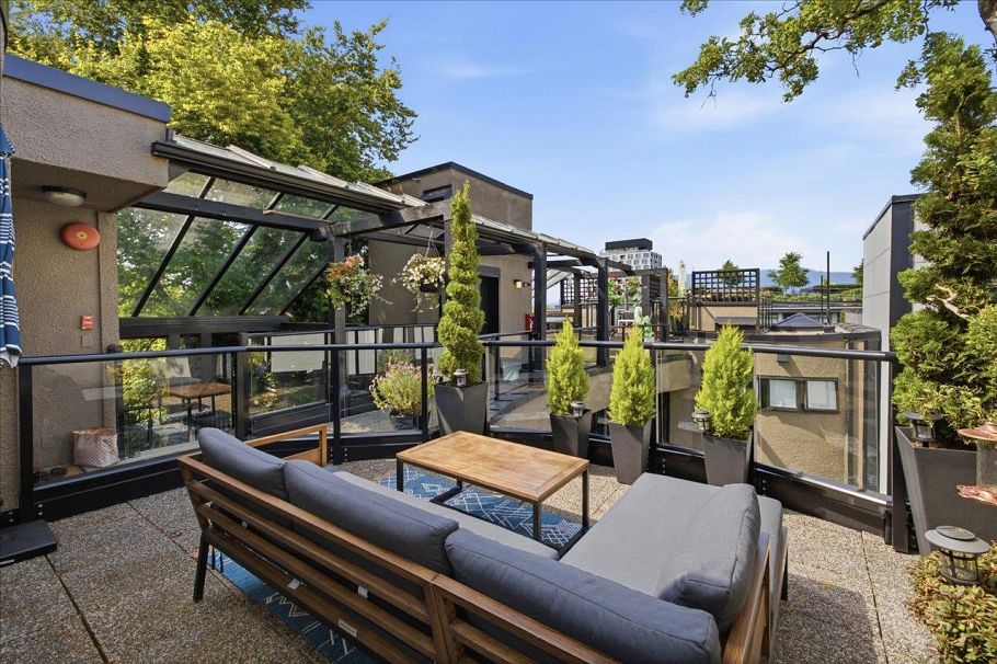 401 3673 W 11th Avenue Vancouver, BC - 4