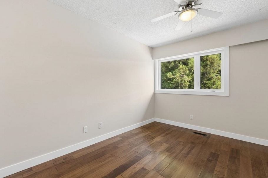 1056 LILLOOET ROAD, North Vancouver BC V7J 2H8 North Vancouver, BC - 20