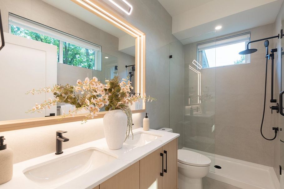 1 3615 Turner Street Vancouver, BC - 21