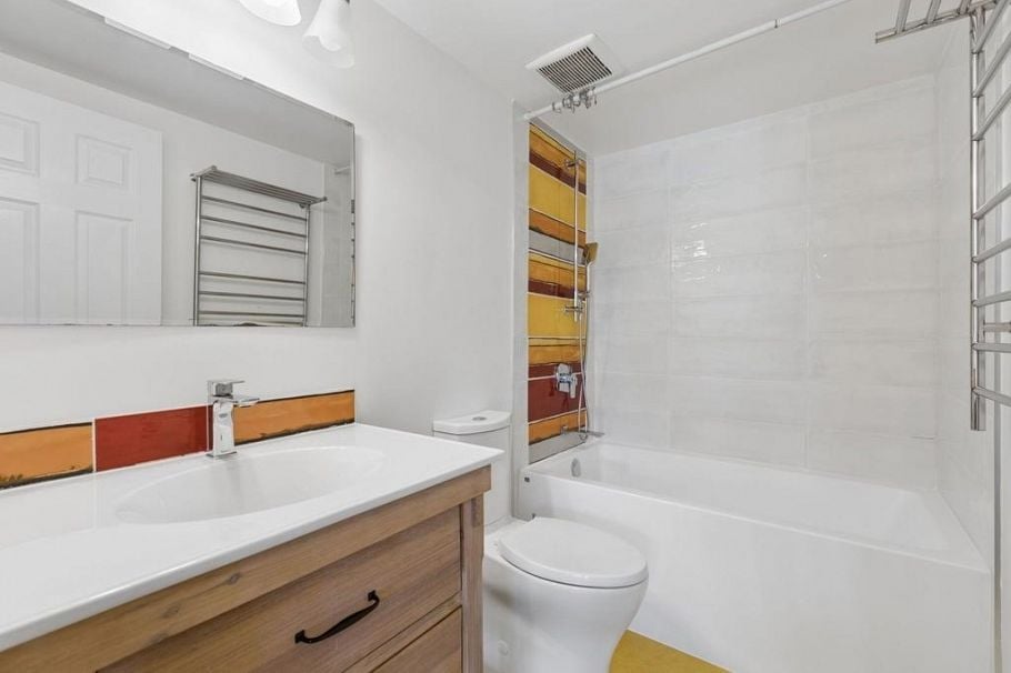 1056 LILLOOET ROAD, North Vancouver BC V7J 2H8 North Vancouver, BC - 16