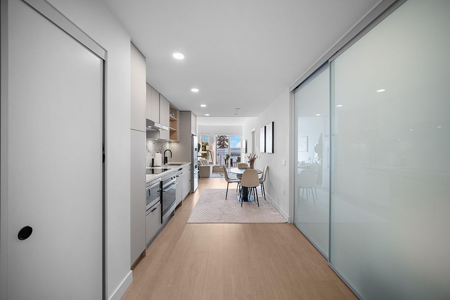 454 422 E 3rd Street North Vancouver, BC - 13
