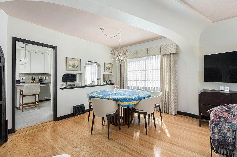 696 W 27th Avenue Vancouver, BC - 23
