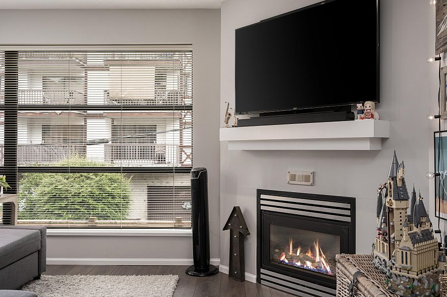305 124 W 3rd Street North Vancouver, BC - 9