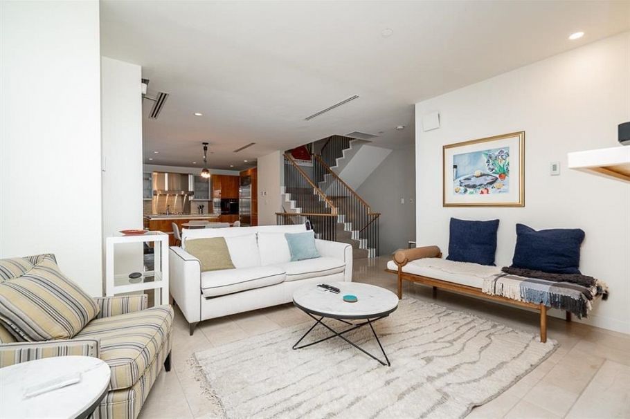 1163 W Cordova Street Vancouver, BC - 11