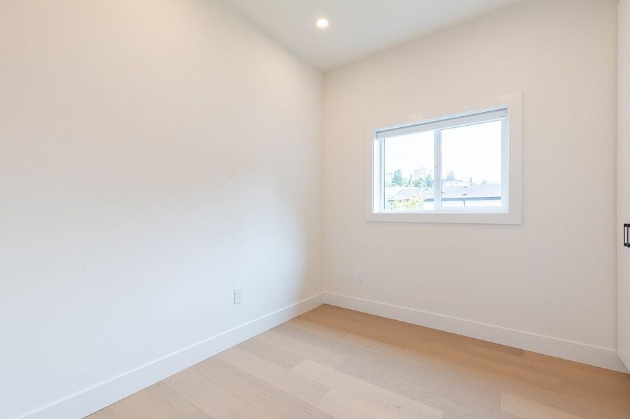 3 3615 Turner Street Vancouver, BC - 14