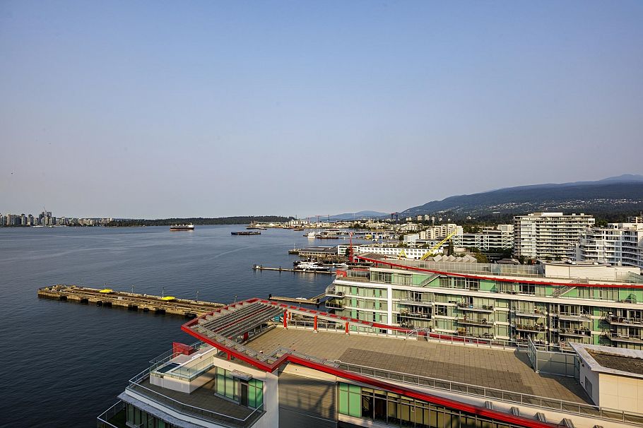 303 199 Victory Ship Way North Vancouver, BC - 25
