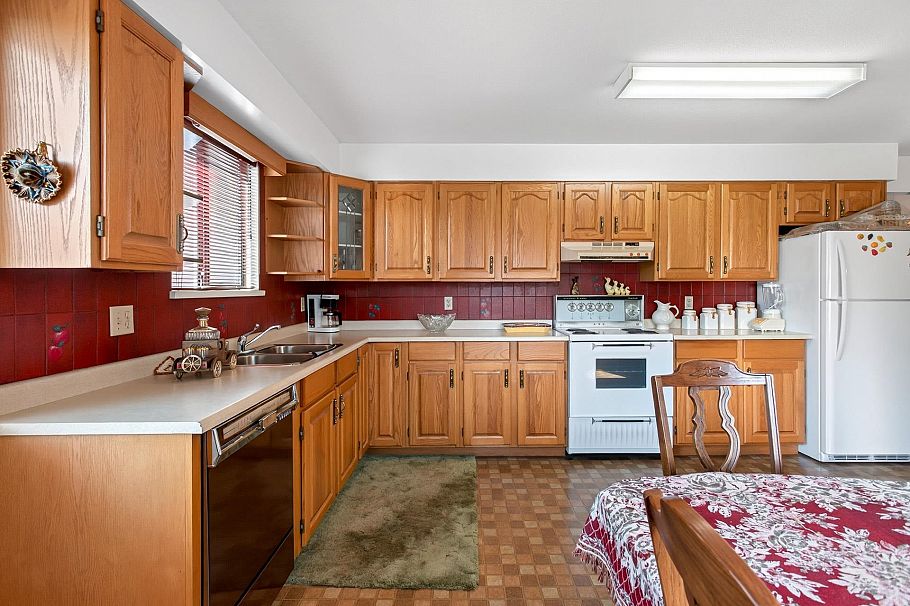 5618 Lancaster Street Vancouver, BC - 14
