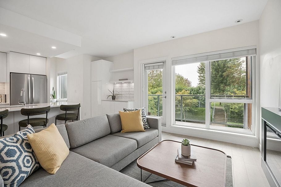 16 3596 Salal Drive North Vancouver, BC - 6