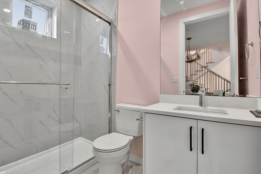 1 2254 E 24th Avenue Vancouver, BC - 6