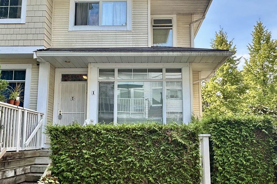 1 3596 Whitney Place Vancouver, BC - 2