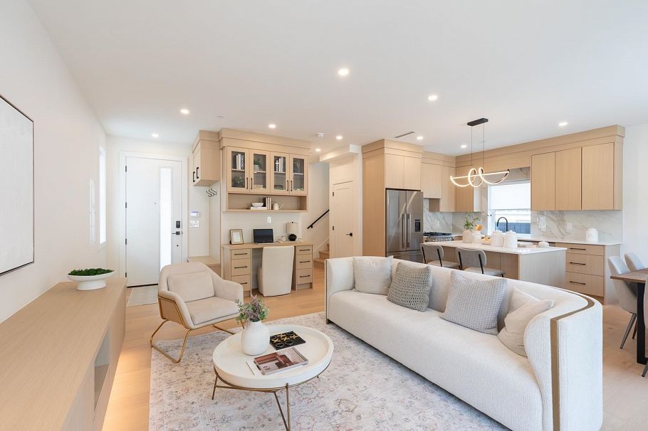 4 3615 Turner Street Vancouver, BC - 4