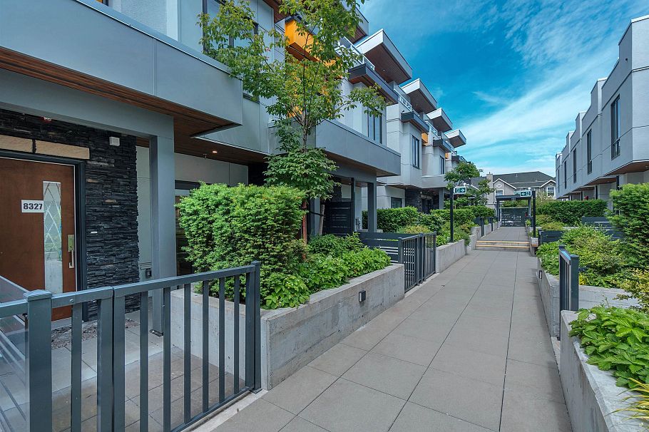 8327 French Street Vancouver, BC - 33