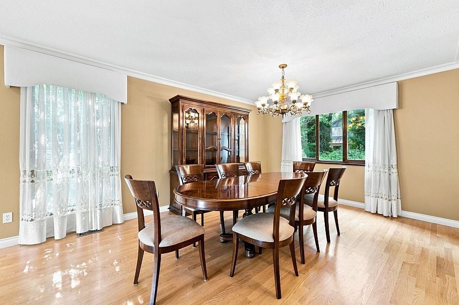5519 Cliffridge Place North Vancouver, BC - 8
