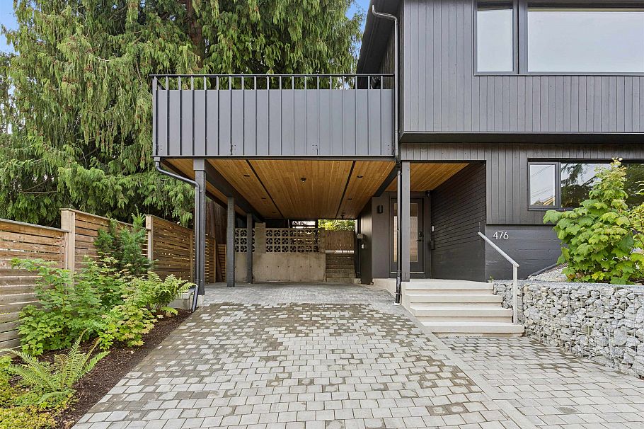 476 E 29th Avenue Vancouver, BC - 2