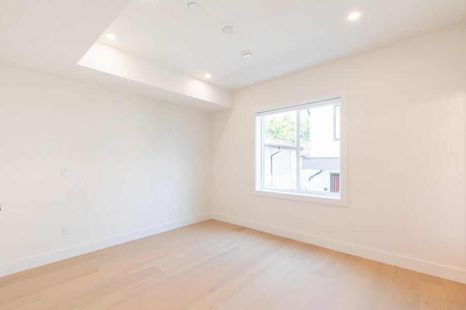 2 3615 Turner Street Vancouver, BC - 17
