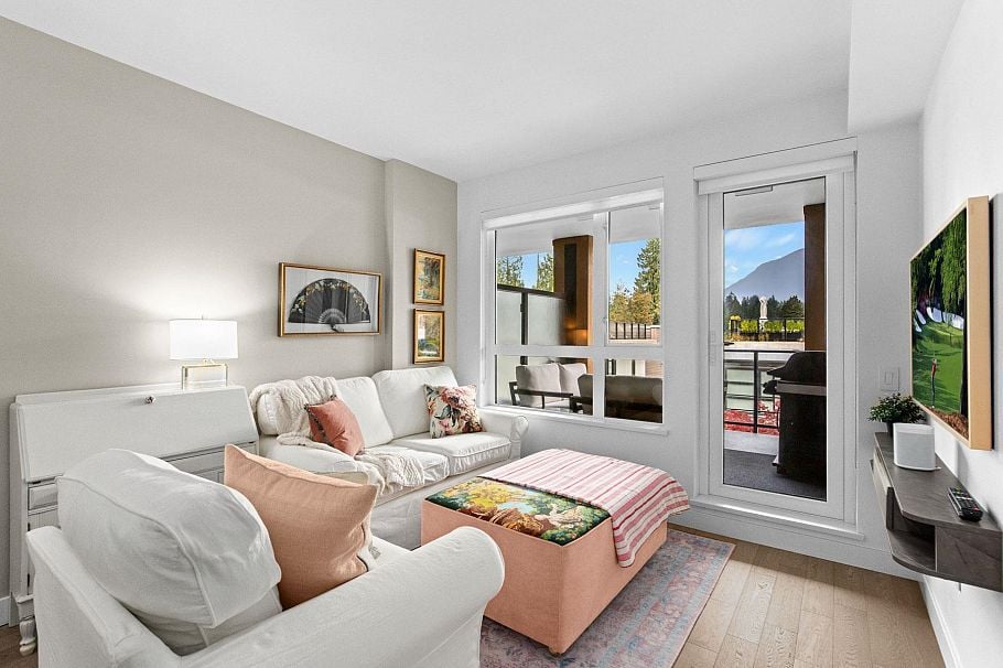 402 3220 Connaught Crescent North Vancouver, BC - 10