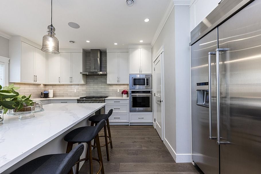 842 W 20th Street North Vancouver, BC - 11