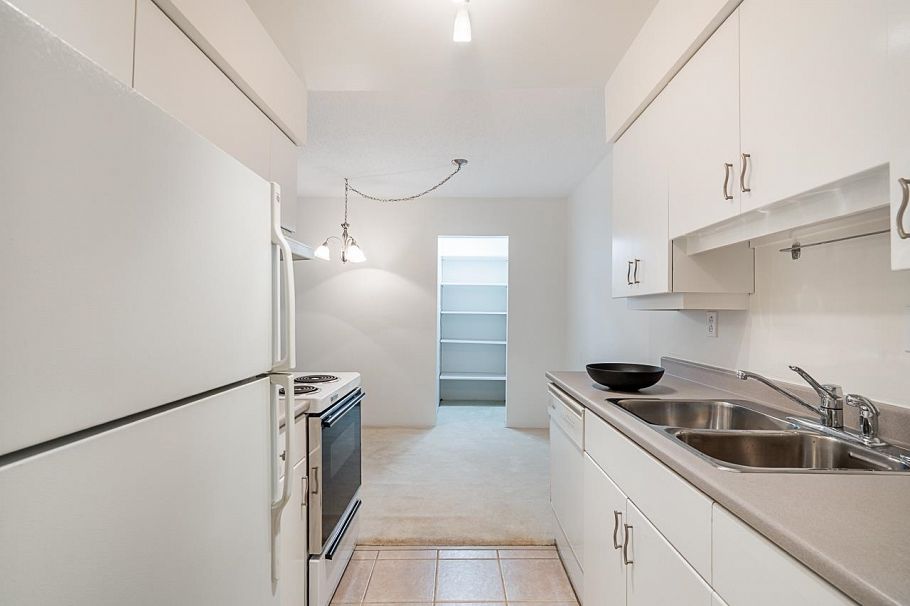 203 1169 Nelson Street Vancouver, BC - 20