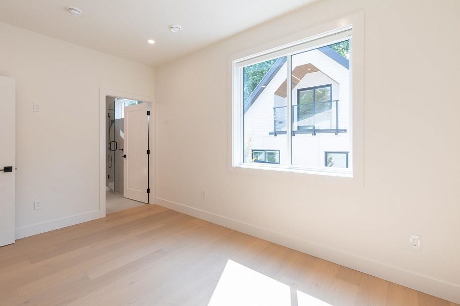 3 3615 Turner Street Vancouver, BC - 20