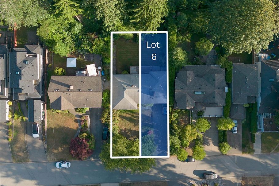 869 Clements Avenue North Vancouver, BC - 1