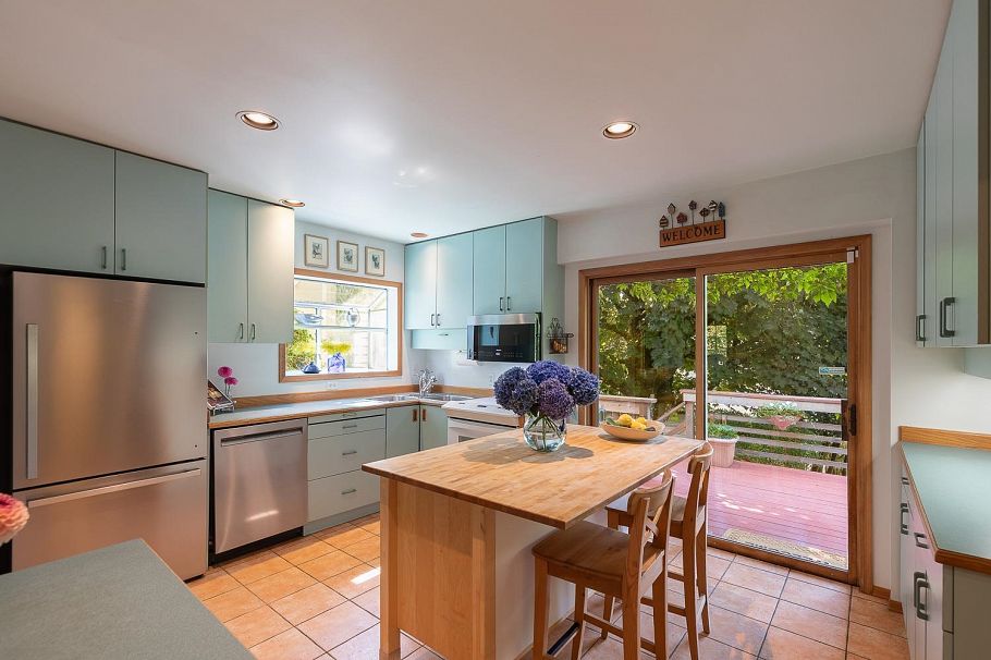 1738 W 66th Avenue Vancouver, BC - 9