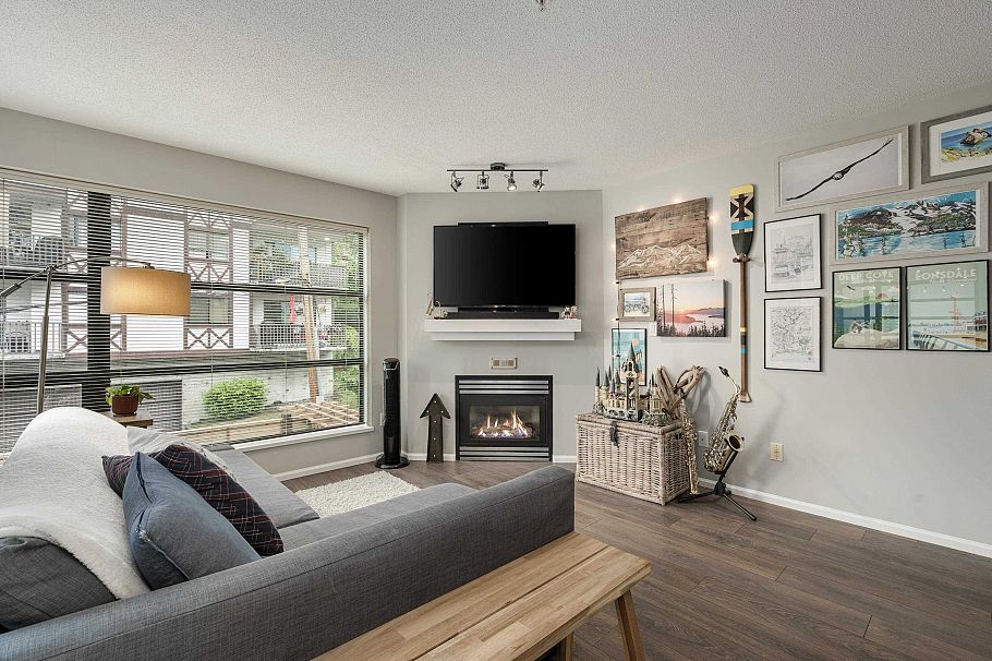 305 124 W 3rd Street North Vancouver, BC - 4