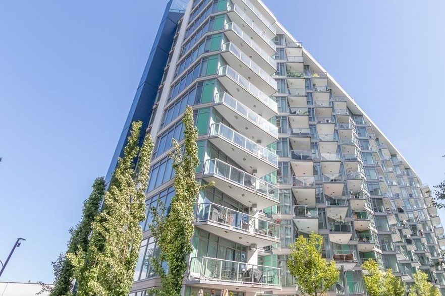 303 199 Victory Ship Way North Vancouver, BC - 32