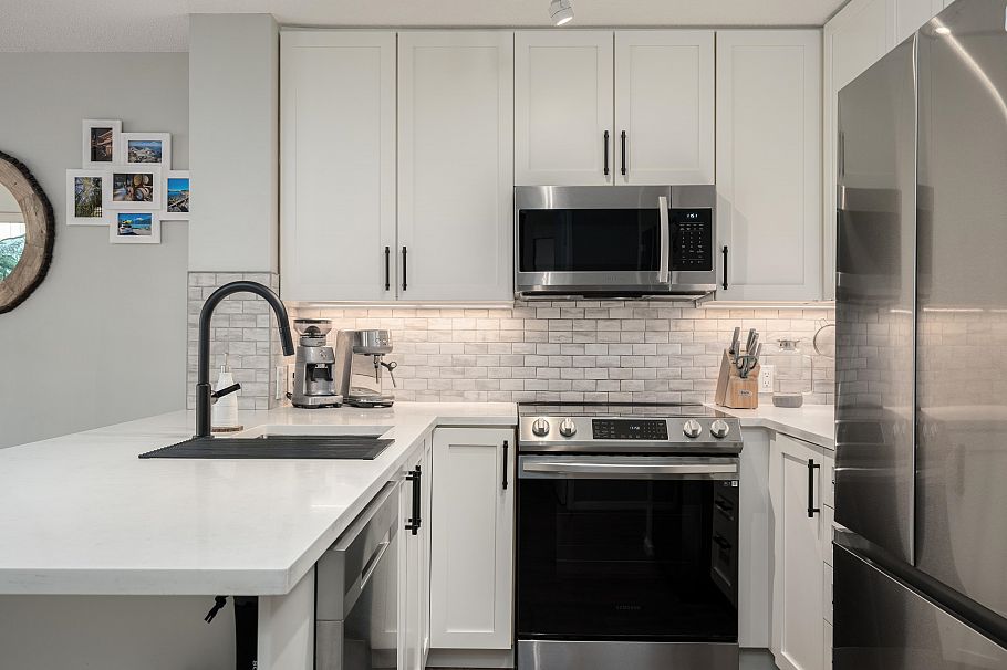305 124 W 3rd Street North Vancouver, BC - 15