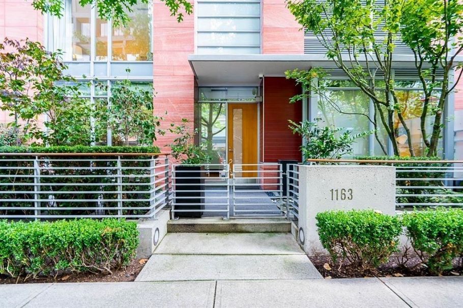 1163 W Cordova Street Vancouver, BC - 1