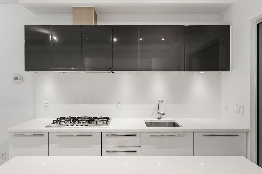 134 E 1st Avenue Vancouver, BC - 2