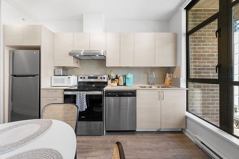 602 1249 Granville Street Vancouver, BC - 13