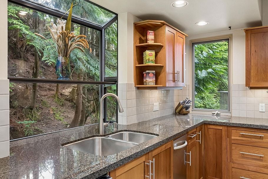 550 Ventura Crescent North Vancouver, BC - 21
