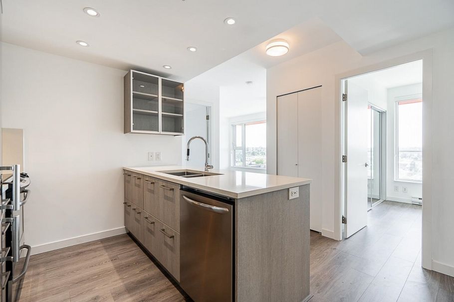 1006 983 E Hastings Street Vancouver, BC - 3