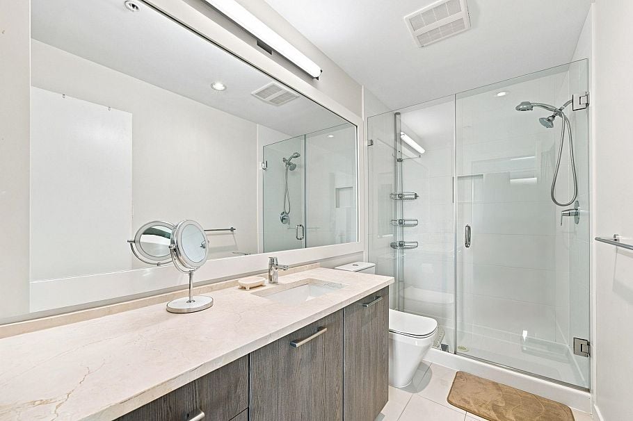 606 123 W 1st Street North Vancouver, BC - 13