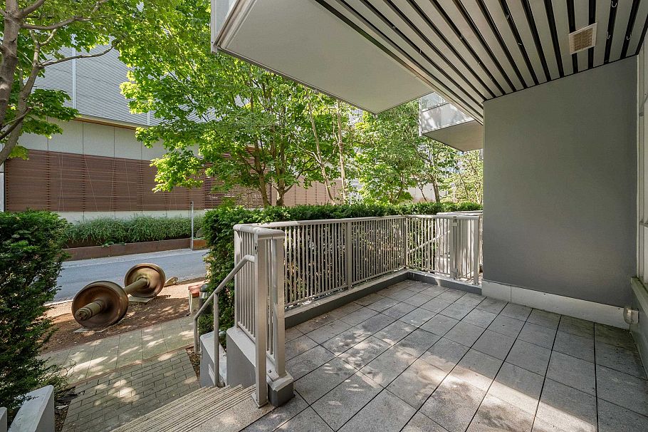 134 E 1st Avenue Vancouver, BC - 26