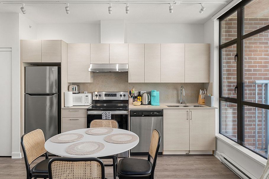 602 1249 Granville Street Vancouver, BC - 10