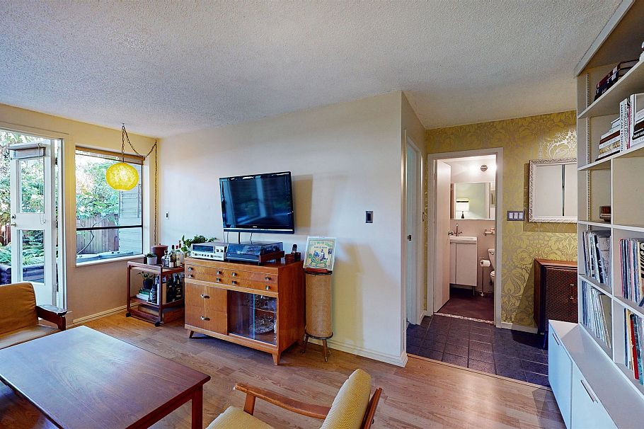 111 853 E 7th Avenue Vancouver, BC - 5