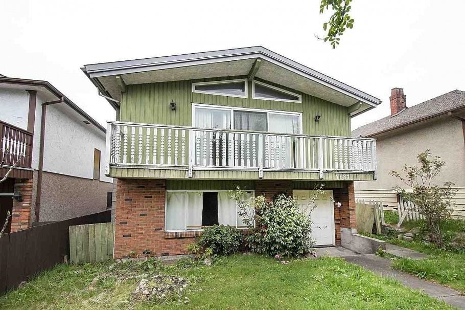 7687 Oak Street Vancouver, BC - 1