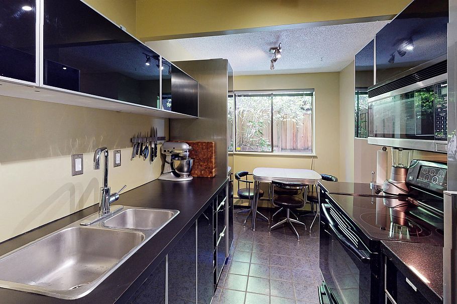 111 853 E 7th Avenue Vancouver, BC - 7