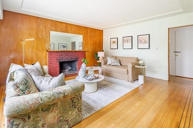3687 E 26th Avenue Vancouver, BC - 1