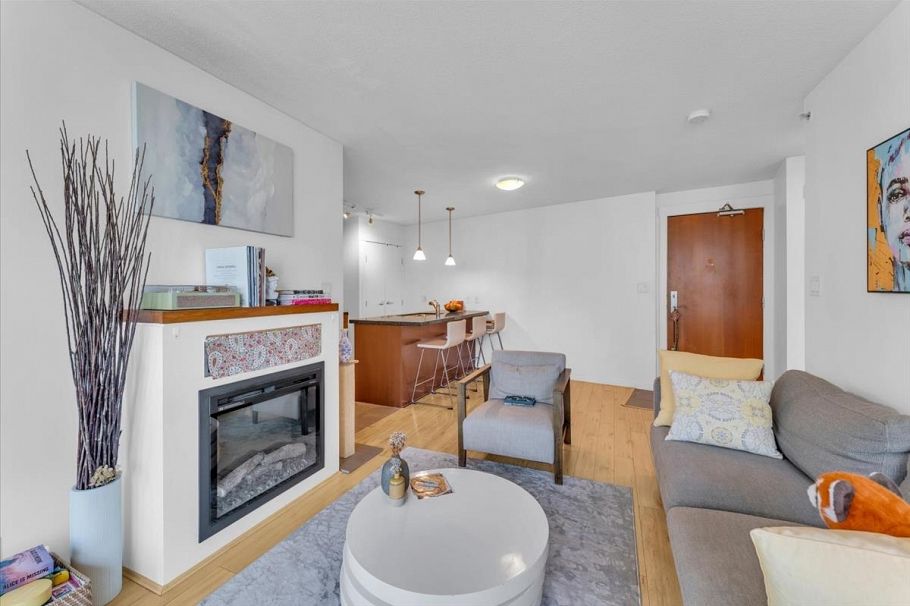 1707 1189 Melville Street Vancouver, BC - 4