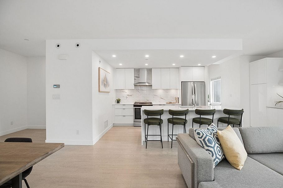 16 3596 Salal Drive North Vancouver, BC - 7