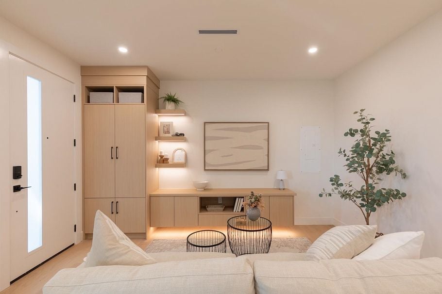 1 3615 Turner Street Vancouver, BC - 4