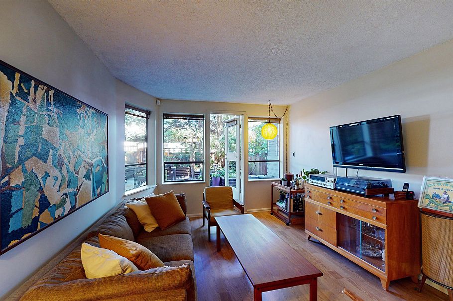 111 853 E 7th Avenue Vancouver, BC - 2