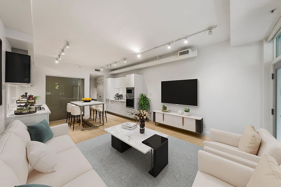 134 E 1st Avenue Vancouver, BC - 6