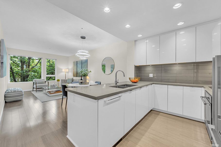 315 255 W 1st Street North Vancouver, BC - 7