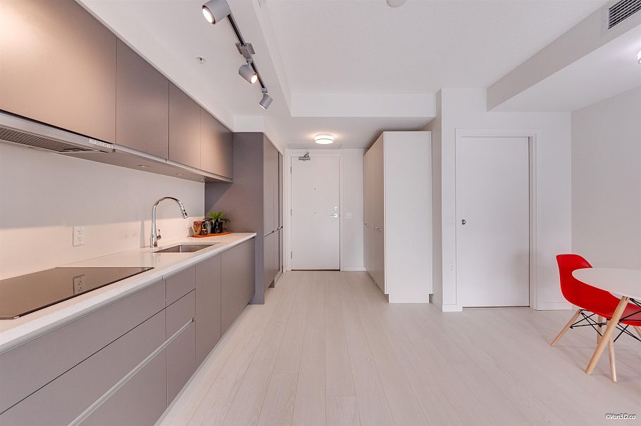 628 180 E 2nd Avenue Vancouver, BC - 4